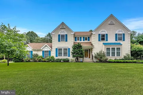 29 Hamton Ct E, Robbinsville, NJ 08691