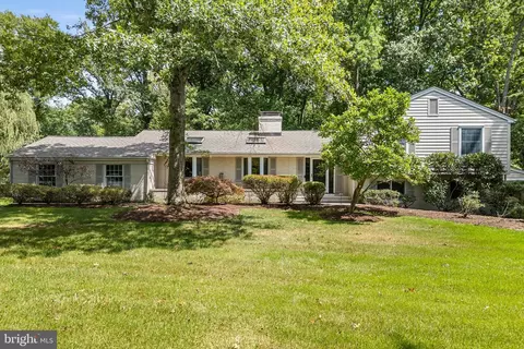 10 Alta Vista Dr, Princeton, NJ 08540