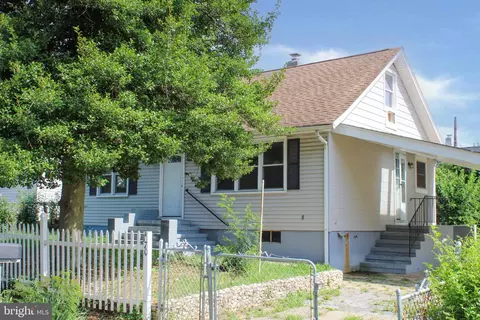 170 Emeline Ave, Hamilton, NJ 08610