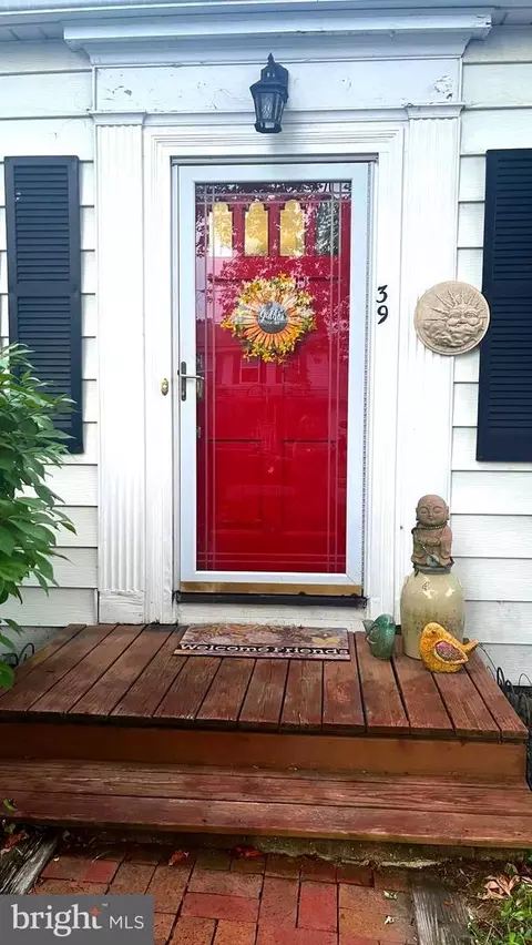 39 Sadie, Hamilton, NJ 08619
