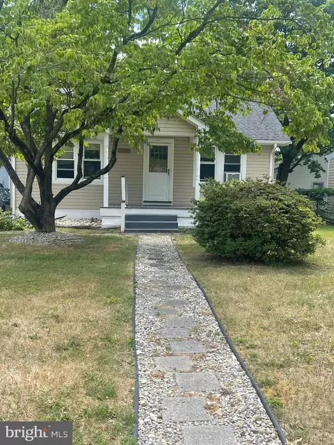 433 Miller Ave, Trenton, NJ 08610