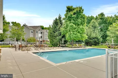 30 Fallview Ct, Hamilton, NJ 08690 photo 35