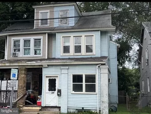 229 Woodlawn Ave, Hamilton, NJ 08609