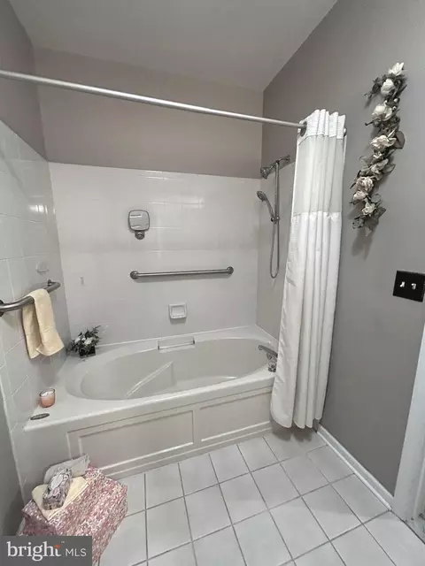 Bath - 111 Kyle Way, Ewing, NJ 08628 photo 1 of 4