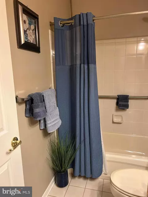 Bath - 111 Kyle Way, Ewing, NJ 08628 photo 3 of 4