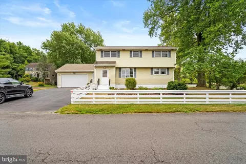7 Burke Rd, Trenton, NJ 08691