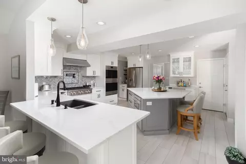 70 Stockton St, Hamilton, NJ 08619