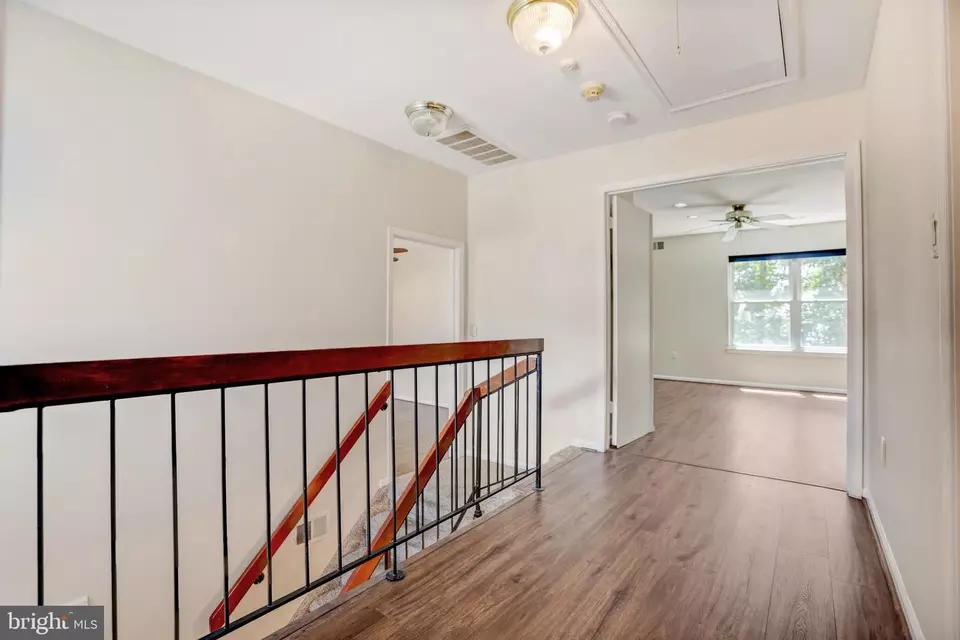 Entry Way - 25 Allison Rd, Hightstown, NJ 08520 photo 4 of 5