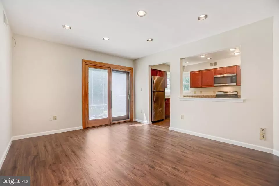 Living - 25 Allison Rd, Hightstown, NJ 08520 photo 5 of 8