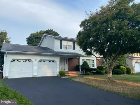 6 Moro Dr, Hamilton, NJ 08619