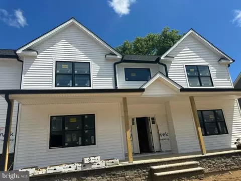 412 Flock Rd, Hamilton, NJ 08619