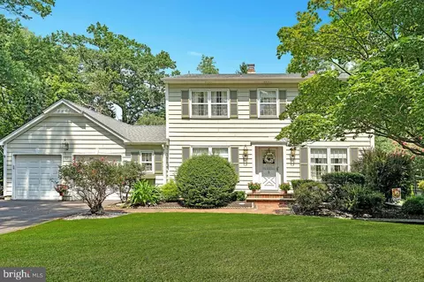 33 Fieldston Rd, Princeton, NJ 08540