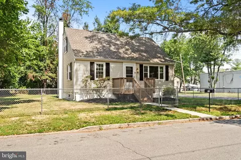 56 Hillman Ave, Ewing, NJ 08638