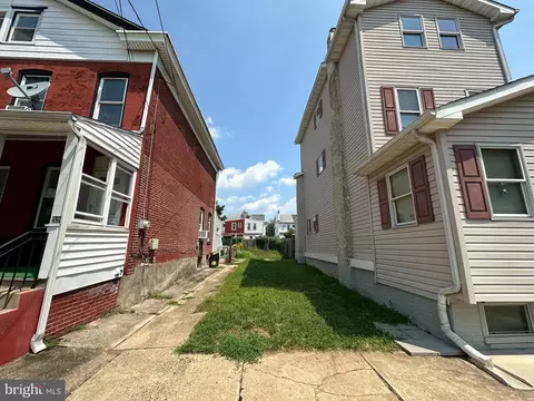 34 Dresden Ave, Trenton, NJ 08610