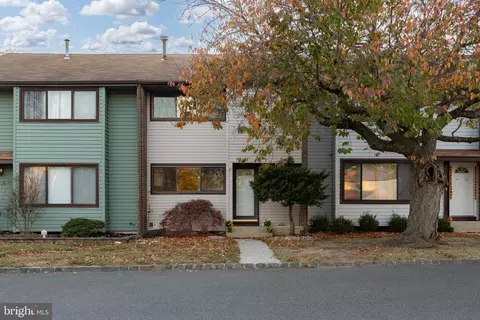 406 Kellington Dr, Hightstown, NJ 08520