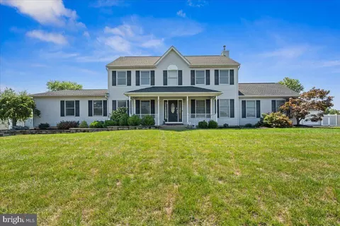 2165 Wh-ham Square Rd, Hamilton, NJ 08690