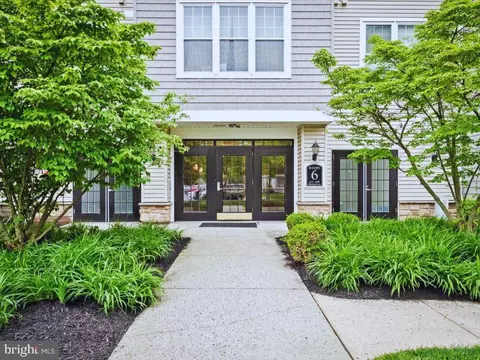 646 Masterson Ct, Ewing, NJ 08618