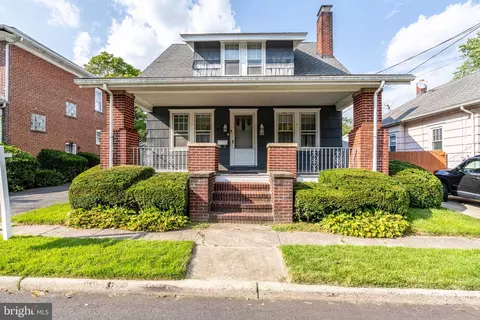 46 Fairfield Ave, Lawrenceville, NJ 08648