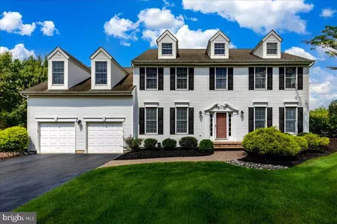21 Hawthorne Dr, Princeton Junction, NJ 08550