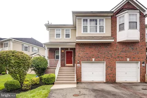 151 Fountayne Ln, Lawrenceville, NJ 08648