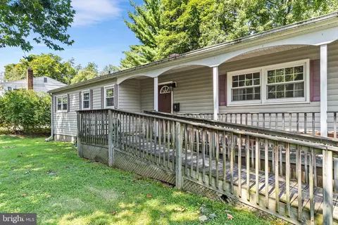 8 Tower Pl, Lawrenceville, NJ 08648