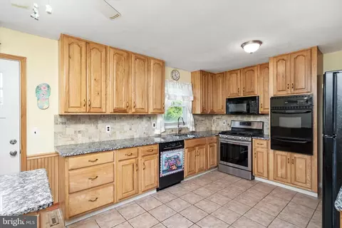 12 Running Brook Rd, Ewing, NJ 08638 photo 5