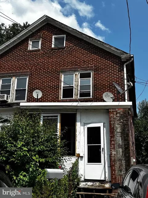 12 Hollywood Ave, Trenton, NJ 08609