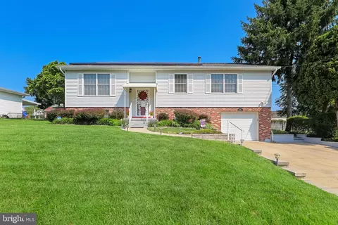 240 Somerset St, Trenton, NJ 08638