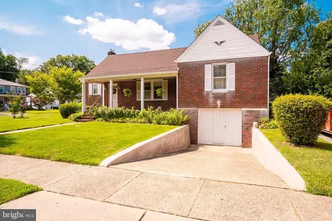 39 Winslow Ave, Hamilton, NJ 08619