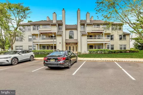 301 Trinity Ct #7, Princeton, NJ 08540