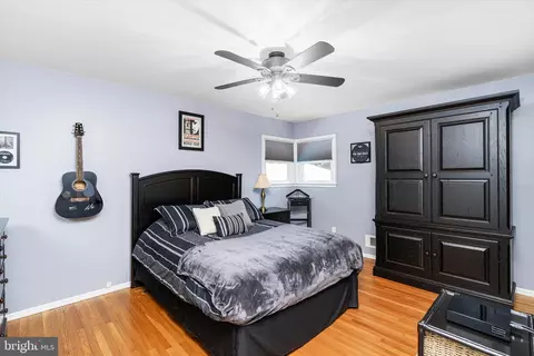 Bedroom - 2 Bow Rd, Hamilton, NJ 08690 photo 3 of 5