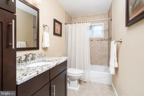 Bath - 2 Bow Rd, Hamilton, NJ 08690 photo 1 of 2