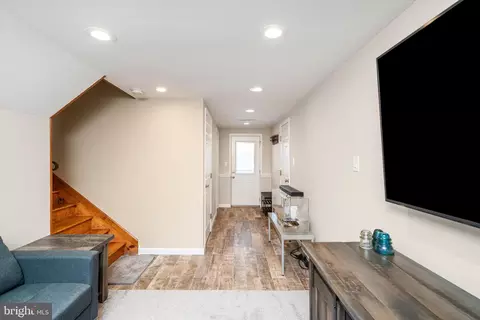 Entry Way - 2 Bow Rd, Hamilton, NJ 08690 photo 3 of 3