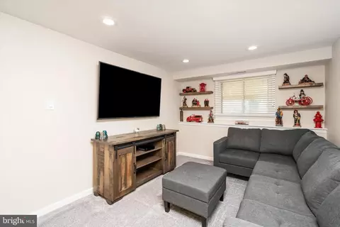 Other - 2 Bow Rd, Hamilton, NJ 08690 photo 4 of 5