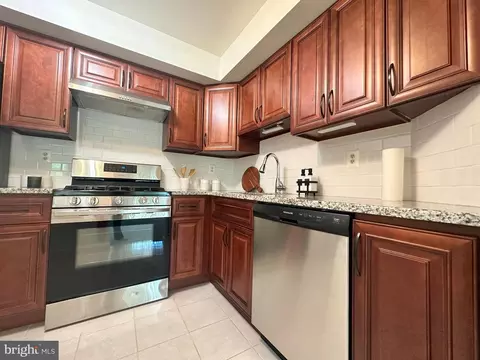 301 Trinity Ct #5, Princeton, NJ 08540