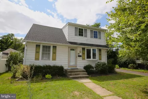 15 Fogarty Dr, Hamilton, NJ 08619