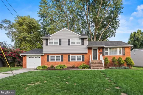 45 Lumar Rd, Lawrence Township, NJ 08648