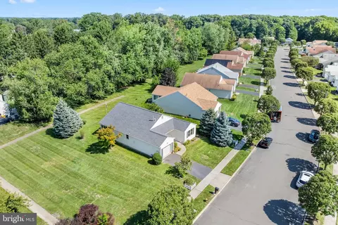2 Holiday Ct, Trenton, NJ 08638 photo 21