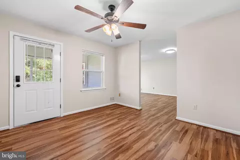 2 Holiday Ct, Trenton, NJ 08638 photo 9