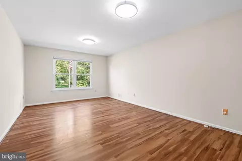2 Holiday Ct, Trenton, NJ 08638 photo 11