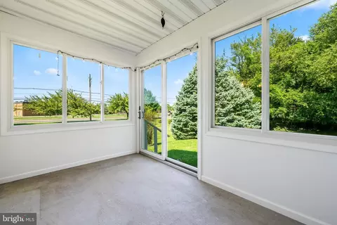 2 Holiday Ct, Trenton, NJ 08638 photo 19