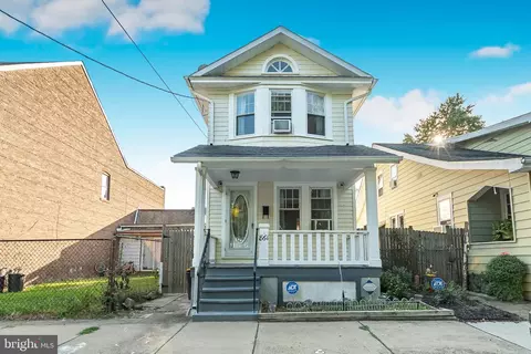861 Lyndale Ave, Trenton, NJ 08629