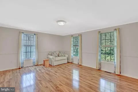 Living - 15 School Dr, Windsor, NJ 08561 photo 4 of 4