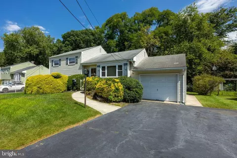 26 Copperfield Dr, Hamilton, NJ 08610 photo 2