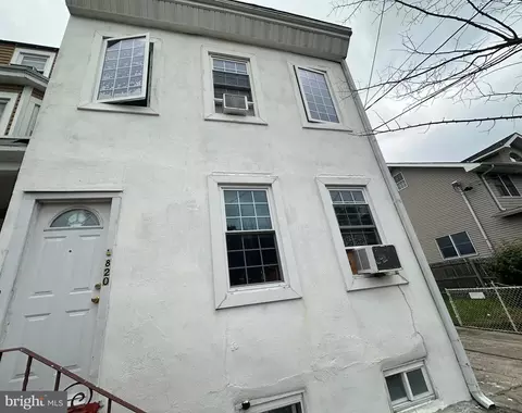820 Plum St, Trenton, NJ 08638