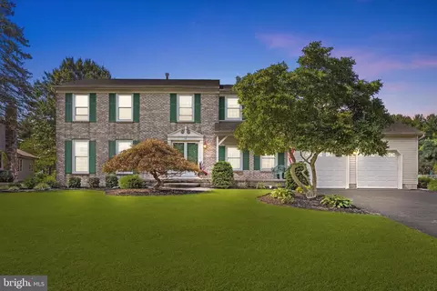 10 Barnard Pl, Princeton Junction, NJ 08550