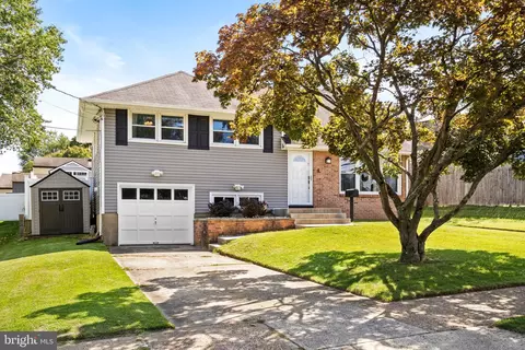 9 Coleridge Ave, Hamilton, NJ 08620