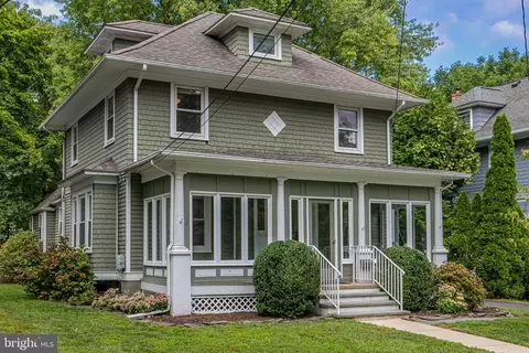 17 E Franklin Ave, Pennington, NJ 08534