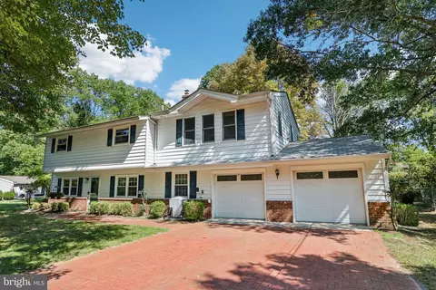 52 Penn Lyle Rd, Princeton Junction, NJ 08550