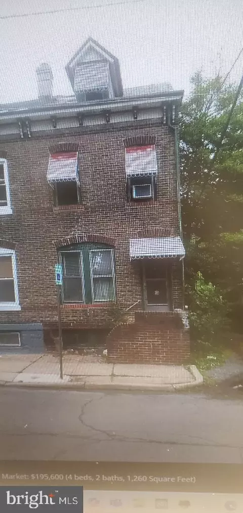 216 Garfield Ave, Trenton, NJ 08629